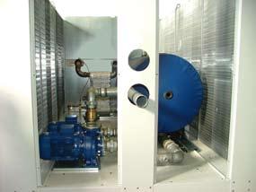 energetico. Il Free Cooling è composto da: Batteria di scambio termico: È essenzialmente uno scambiatore di calore aria/ acqua realizzato in tubi di rame ed alette di allumino.