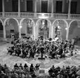 Sabato 31 Ottobre 2015 ore 21,00 ORCHESTRA CITTÁ DI GROSSETO PIETRO BILLI Direttore ANTONIO DI CRISTOFANO pianoforte L. v. Beethoven Concerto per pianoforte e orchestra n. 5 in Mi Bemolle Maggiore op.