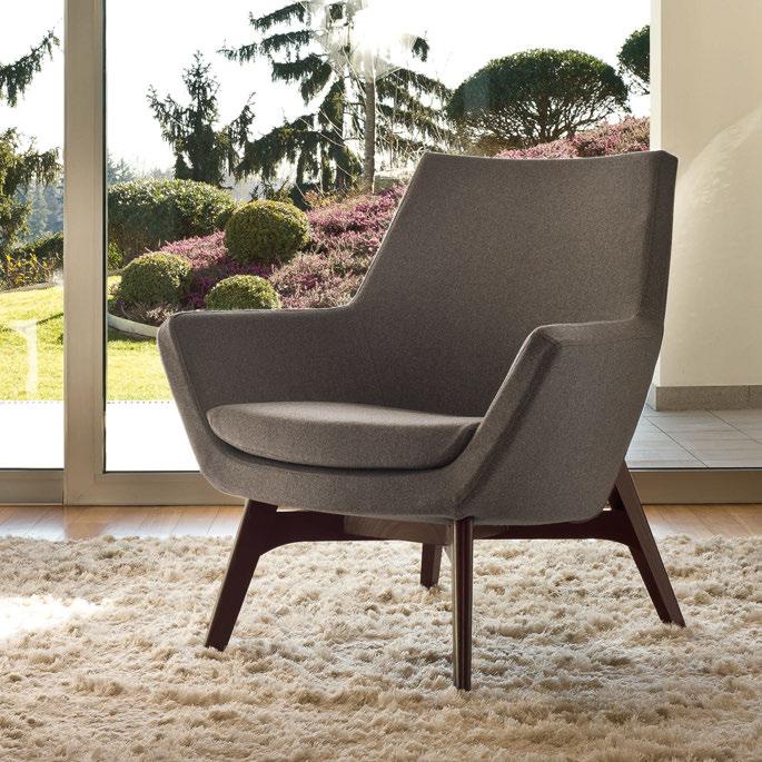 metallo cromato lucido. Contemporary style that goes well with all the sofas in the line.