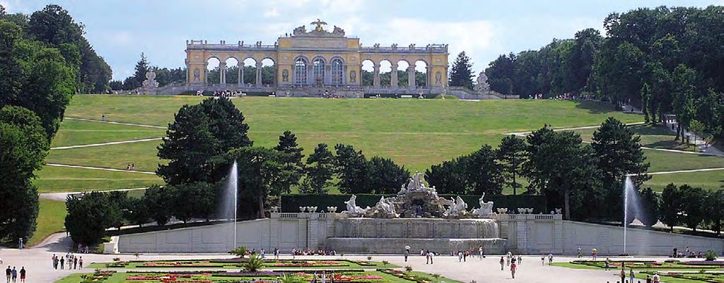 Novi Sad Krusedol, Sremski Karlovci Euro 30 L'escursione porterà al monastero Krushedol sulla montagna Fruska Gora (montagna sacra)n eretto tra il 1509 ed il 1516, famoso per gli affreschi del