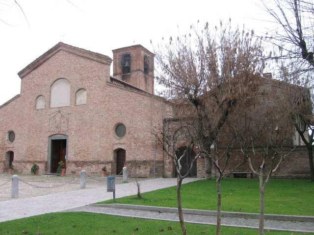 8. CHIESA PARROCCHIALE Chiesa tardo romanica, di proprietà ecclesiastica, risalente al 1200 e successivamente modificata