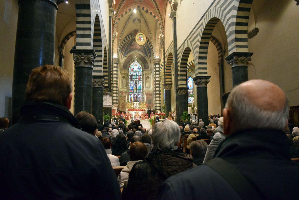 chiacchiere in libertà non bastano a far crescere personalità forti e coraggiose, non basta un click per socializzare davvero».