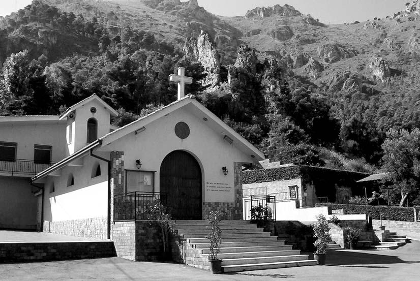 È la chiesa dedicata a Maria Regina della Speranza, il cuore e il centro propulsore di ogni attività dell Oasi.