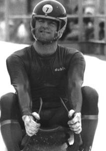 Armin Zoeggeler La leggenda di Armin è un numero, il 6. 6 medaglie olimpiche individuali in 6 edizioni dei Giochi. Nessuno, nella storia, è mai arrivato a tanto.