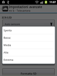 8.5.4.5 Registrazione Questa impostazione permette di attivare la registrazione in caso di rilevazione movimenti nell area inquadrata dalla telecamera o la registrazione continua. 8.5.4.6 Sensibilità rilevazione movimento Questa impostazione permette di definire la sensibilità di rilevazione del movimento.