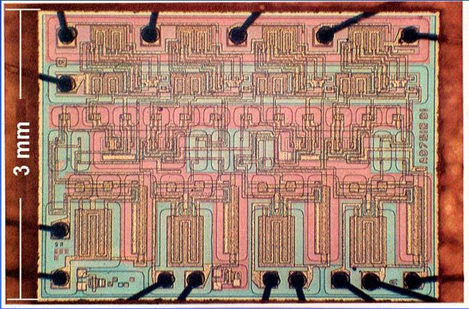 2016/17 Slide 24 1951 - UNIVAC prodotto in serie 1958 - Jack Kilby realizza il primo circuito integrato, che contiene una dozzina di transistor.