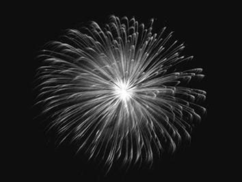 Foto Filmati t Riprese di fuochi d'artificio (Fuochi d'artif) Riprese di fuochi d'artificio con colori intensi.