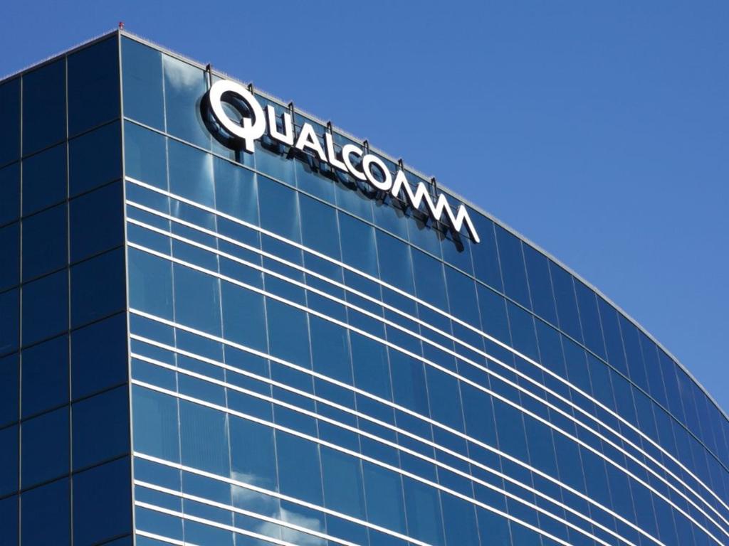 SCONTRO FRA TITANI: BROADCOM TENTA CON QUALCOMM LA PIÙ GRANDE SCALATA DI BORSA DELLA STORIA Che i managers di Qualcomm avrebbero risposto picche Hock Tan se lo poteva aspettare, ma che avrebbero