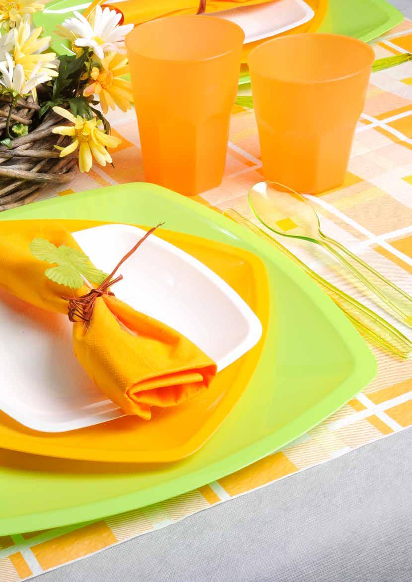 SQUARE COLLECTION Give a flash of colour to parties and special occasions with Gold Plast s attractive Square Collection, the square-design disposable and tableware line.