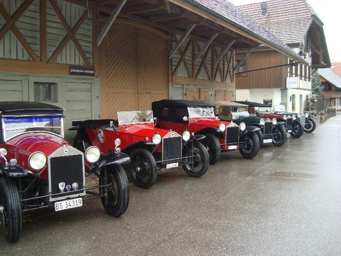 Il Lambda Lunch svizzero 2016 Pioveva, come nel 2015 e ciononostante, il primo Maggio 6 Lambda hanno raggiunto il ristorante Bären a Utzenstorf ; solamente un lambdista ha