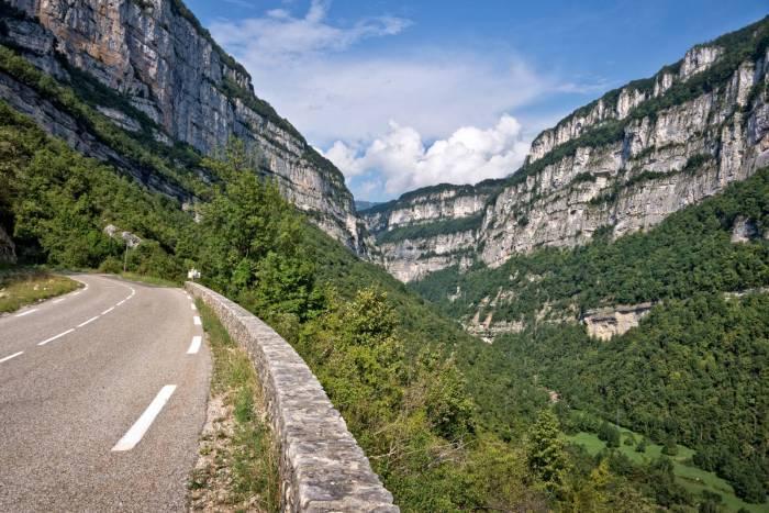 Da Grenoble a l Ardeche, dal Pont du Gard al Verdon, la natura regina nella Francia del Sud Una vacanza in camper da sogno, dalle Alpi alla Provenza fino al più grande canyon d Europa di Fabrizio