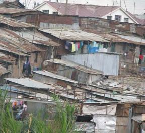 Hema center Hema Center: il progetto Hema è una casa che La Goccia sta realizzando a Nairobi per l accoglienza ed il reinserimento dei ragazzi di strada.