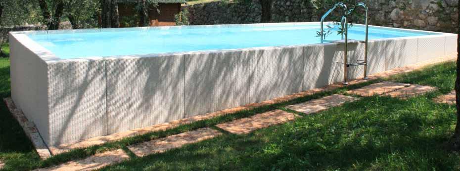 PISCINA FUORI TERRA Le Piscine di LAGHETTO fuoriterra reinterpretano il concetto di piscina