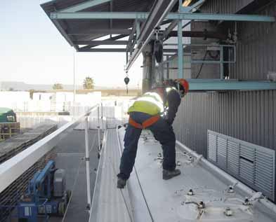 metro TUBARAIL Profilato in alluminio con binario integrato.