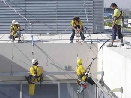 più operatori oppure un sedile per un solo operatore.