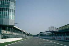 AUTODROMO DI MONZA L elevata funzionalità della SERIE 68 Q-MC è stata determinante nella scelta del prodotto all interno del prestigioso circuito automobilistico.