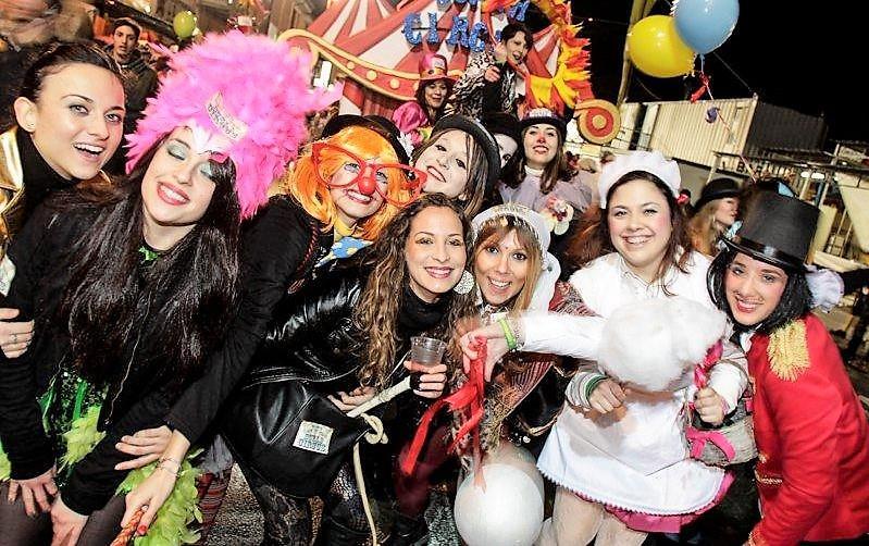 LE FESTE RIONALI Undici imperdibili appuntamenti con le Feste rionali, nel programma degli eventi del Carnevale di Viareggio 2018.