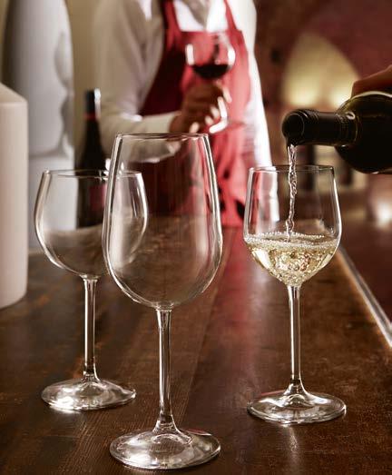 COLLEZIONE RISERVA TAGLIO Con Riserva il momento della degustazione assume connotati più quotidiani e accessibili: la sua ampia gamma risulta particolarmente adatta per ristoranti, wine bar e per