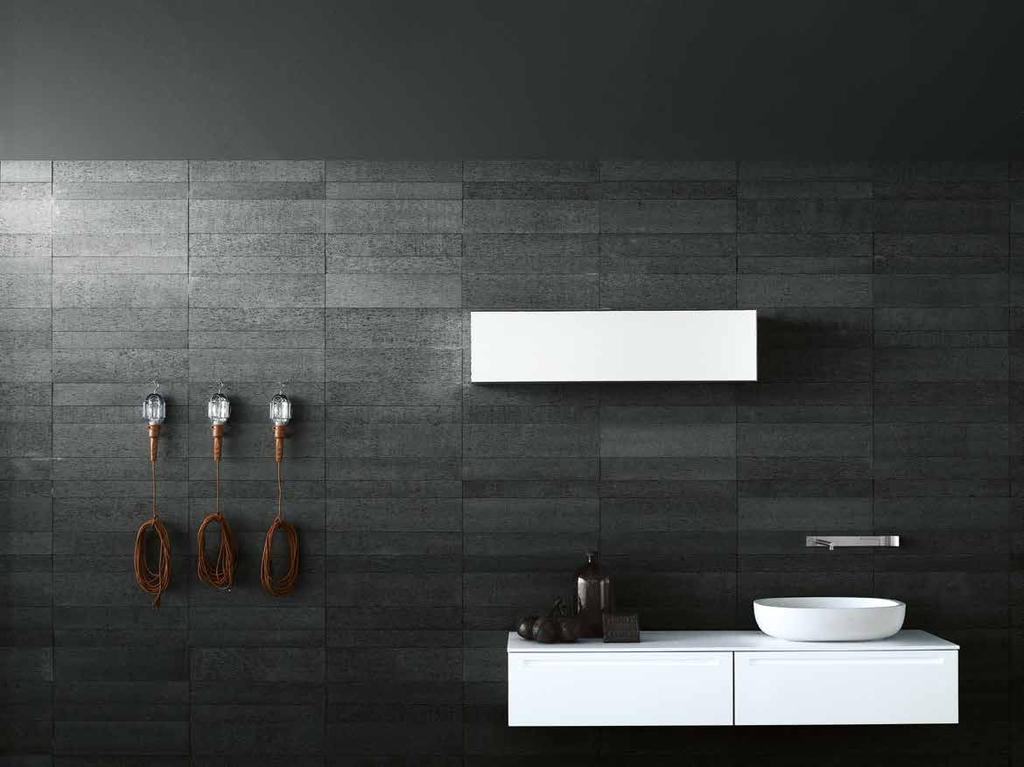 UNIVERSAL / Mobili Cabinets ICELAND / Lavabo Washbasin CUT / Rubinetto Tap WK6 / Specchio Mirror SABBIA / Vasca Bathtub PIPE / Doccia Shower