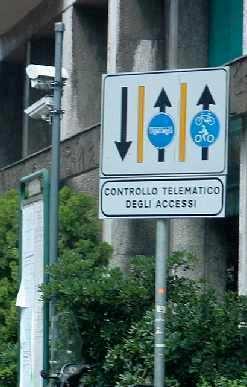 IL CONTROLLO DEGLI ACCESSI Sistema di telecontrollo accessi corsie riservate, Area T,