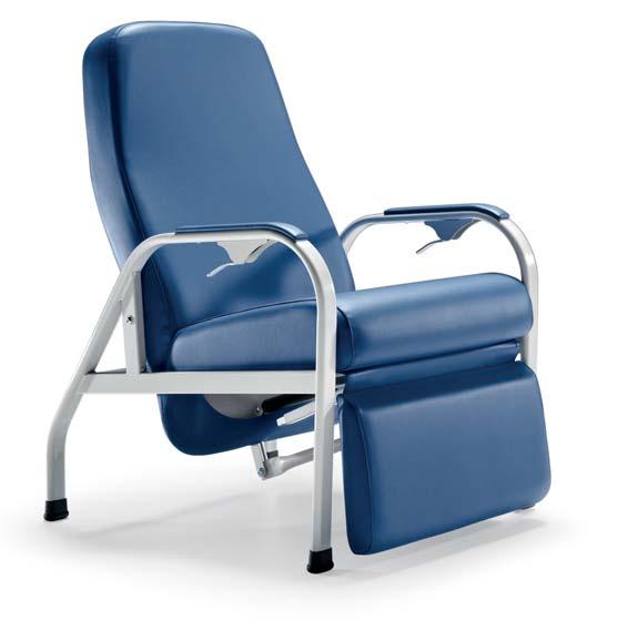 E 416 Poltrona relax con poggiagambe, movimentazione elettrica Accessori: Kit 4 ruote con freno (art. E.../4R) Relax armchair with leg rest, electric adjustment.