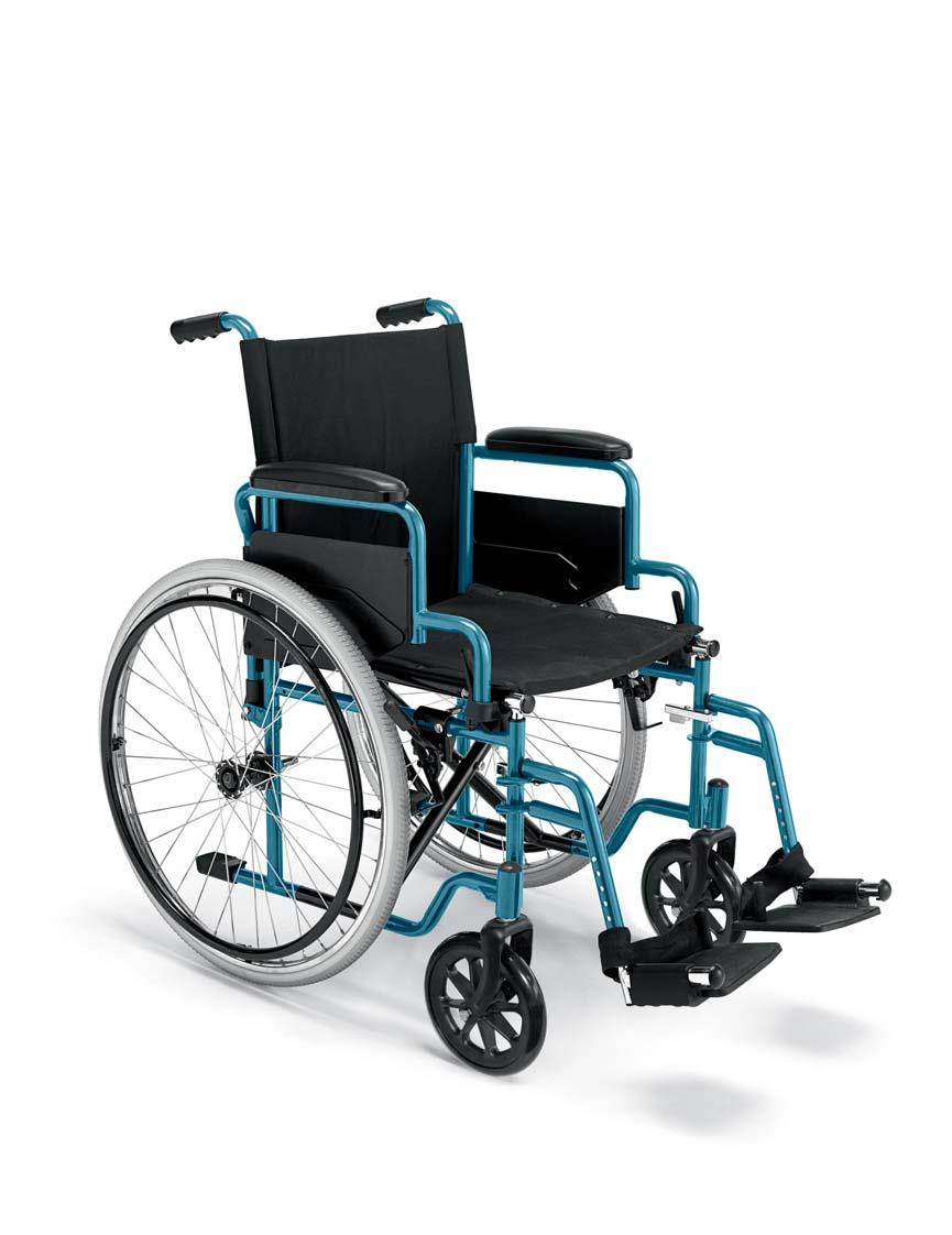 Carrozzine Wheelchairs N 21 Carrozzina pieghevole in acciaio Folding varnished steel wheelchair N 21/R24 - Carrozzina pieghevole in acciaio verniciato. - Braccioli desk ribaltabili.