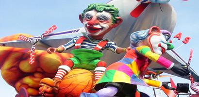 L'edizione estiva 2009 è caratterizzata da "Cantieri Creativi Carnival", raduno dei carnevali del Sud Italia aderenti all'omonimo progetto promosso dalla Fondazione Carnevale e finanziato dalla