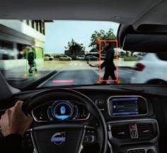 del traffico. Mercedes e Opel sono stati tra i primi marchi ad offrire in Europa questa tecnologia avanzata. La visione notturna Alcuni modelli Premium offrono un sistema di visione notturna.