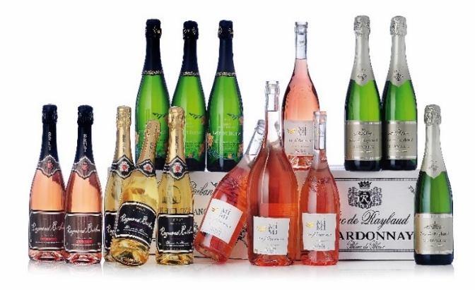 1500 42,70 Franciacorta Saten DOCG 21,80 Franciacorta Saten DOCG Magnum ml.1500 42,70 Les Vins Breban BREBAN 01 BREBAN 04 3 bt.