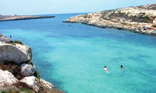 Capo Ponente (su questa strada e in direzione del mare vi sono tutte le uscite per