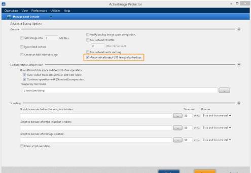 4 5 6 Nella scheda Destination, scegliere un nome per il processo di backup. Quindi selezionare la posizione di archiviazione del backup.