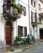 ) B&B AI FIASSONI Loc. Fiassoni, 0-09 Varsi Cell. 9 8870 Email: aifiassoni@libero.it Sito: www.