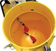 Controllo di livello minimo/massimo e inidicatore di livello liquidi Contenitore a sgancio con cestello grigliato per filtrazione trucioli