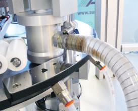 macchine e linee di produzione Compact suction unit for direct extraction of scraps or dust.