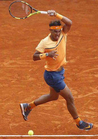 Nadal, ora Vilas è lì a -1 DI GIORGIO SPALLUTO - FOTO GETTY IMAGES 48 gli allori conquistati sulla terra da Rafael Nadal, cui dopo Monte-Carlo manca un solo titolo per eguagliare il primatista