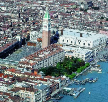 La partenza avverrà da Piazza Cavallino che è raggiungibile da Union Lido o con autobus di linea o con bicicletta, per chi non avesse la possibilità di usare la propria auto.