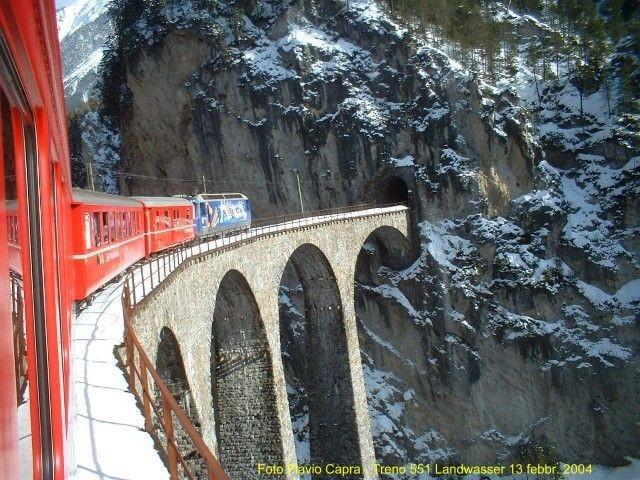 7 - Trenino rosso Albula e Coira FD Treno St.Moritz Coira e visita città di Coira stazione di St.Moritz 15 minuti Partenza alle ore 10.02 o 11.