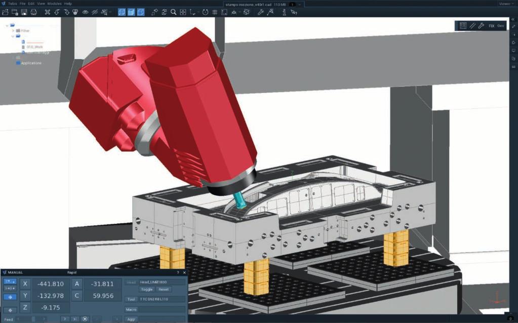 Tebis consente operazioni di 3-3+2 e 5 assi continui di superfici complesse. Il carico-scarico pezzi è facilitato dalle ampie aperture disponibili nella carenatura integrale della macchina.