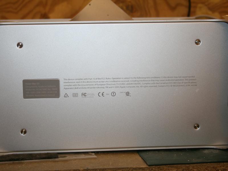 Smontaggio Power Mac G5 scheda madre Passo 10