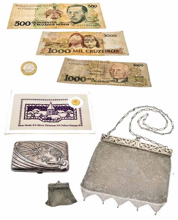 1 base d asta 2500 cruzeros e 10 franchi fuori corso e una moneta commemorativa old 2500 cruzeros and 10 francs out of circulation and a commemorative