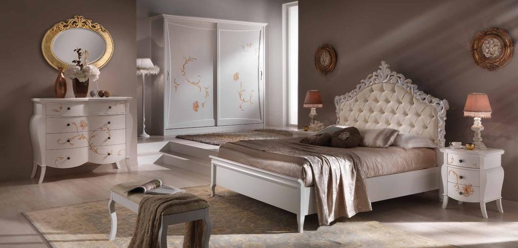 Beatrice notte art. 621 Comò Chest of drawers L. 135 H. 115 P. 60 art. 626 Specchiera Mirror 92x75 art.