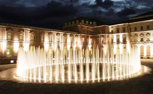 5. Corte d onore 6. Terrazza della Regina Le suggestioni della Corte d onore sono rese incomparabili dalla Fontana del Cervo, capace di creare autentiche scenografie d acqua, luci e musica.