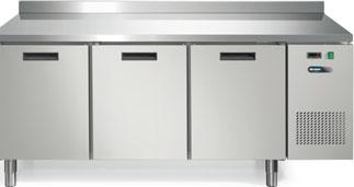 Fresh FRESH 2 3 4 Tavoli refrigerati 2, 3 e 4 porte in acciaio/alluminio rivestiti PET, con piano di lavoro in acciaio inox AISI 304.