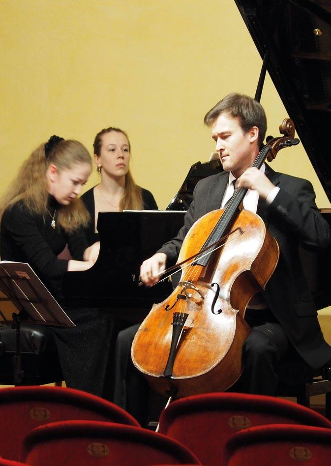Il Concorso e le altre attività dell Accademia di Musica L Accademia di Musica di Pinerolo è tra le scuole di perfezionamento più importanti del Paese.