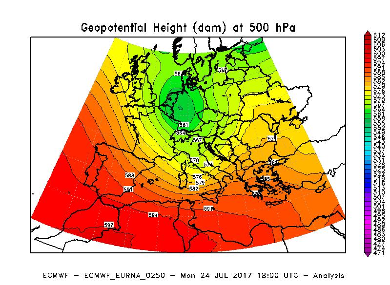 I fenomeni temporaleschi hanno continuato ad interessare il Piemonte settentrionale e occidentale con picchi massimi di 54mm/3h ad Andrate Pinalba, in provincia di Torino, nella notte tra il 9 ed il