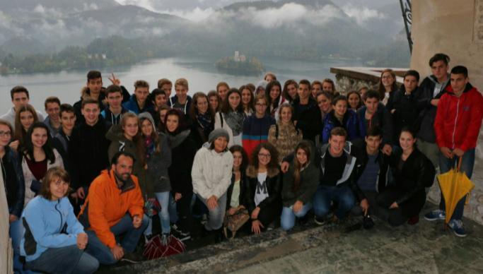 Гимназијалци у Словенији H аша школа је, почетком октобра ове године, имала јединствену прилику да први пут учествује у међународној размени ученика.