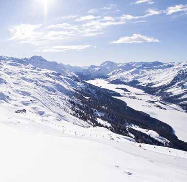 DIVERTIMENTO SUPERLATIVO Sportivi e amanti del piacere 14 impianti collegano due vette di una ski-area molto variegata. L imponente vetta del Corvatsch (3303 m s.l.m.) attira magicamente i carver e gli amanti della neve fresca.