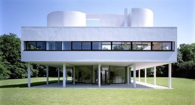 1928-1931 Villa Savoye, costruita per Pierre Savoye Le Corbusier