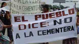San Juan Sacatepéquez: 12 comunità in resistenza contro il cementificio Progreso, rifiutato, per la prima volta, il 13 maggio 2007 in una consulta popolare con 8.994 voti contrari e 4 favorevoli.