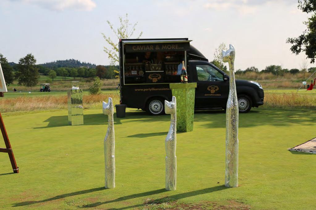 TROFEO IN THE TROFEO THE BRANDED CUSTOMIZED TOUR In "Arte&Golf" il Brand può avere il suo 'Customized Tour' concepito per coinvolgere la sua clientela di maggior valore